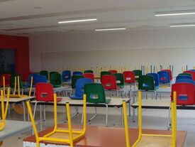 Salle de restauration de l'école maternelle et primaire de Saint-Erme-Outre et Ramecourt.